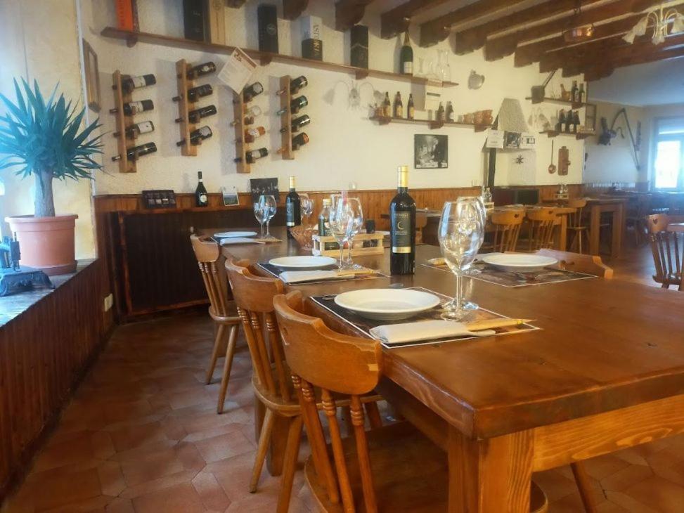Locanda Da Tullio Capovalle Exteriör bild