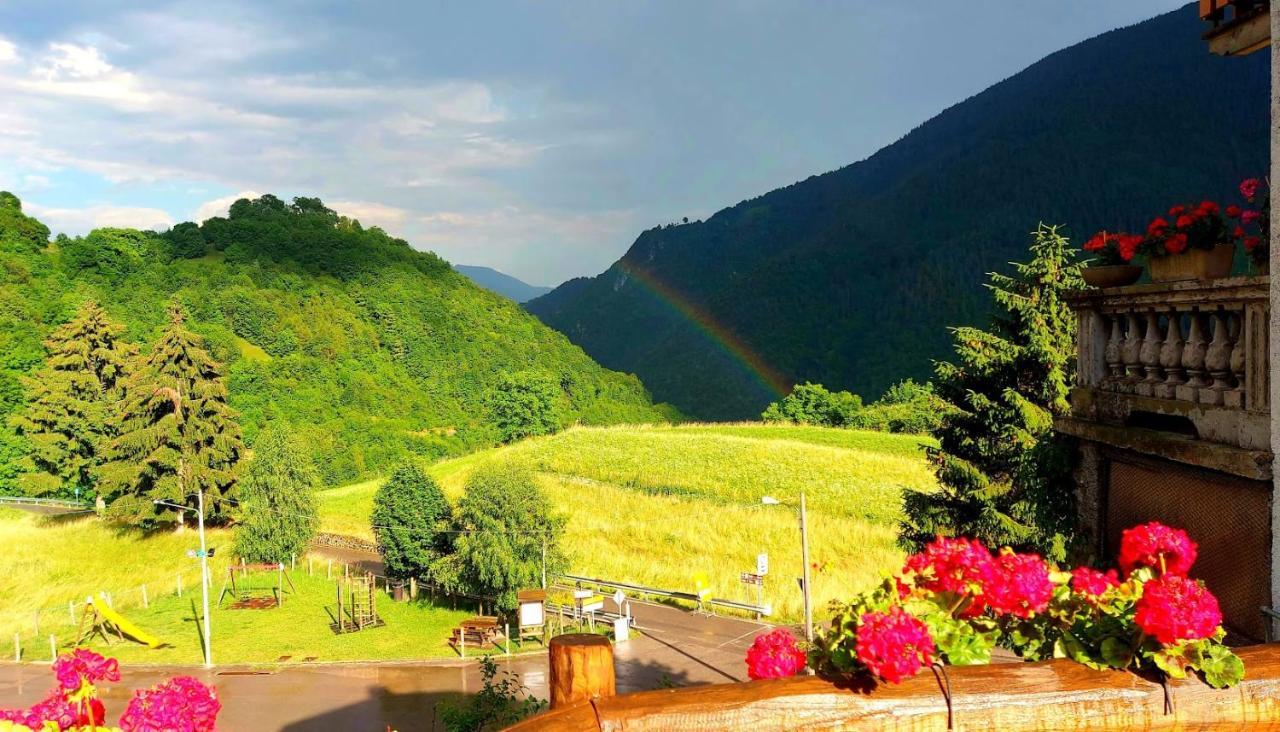 Locanda Da Tullio Capovalle Exteriör bild