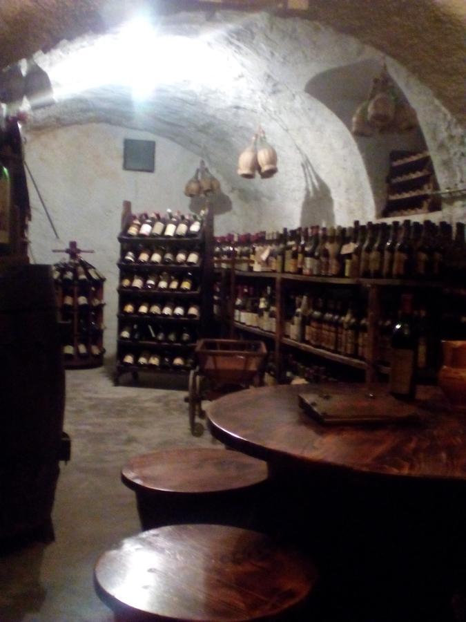 Locanda Da Tullio Capovalle Exteriör bild